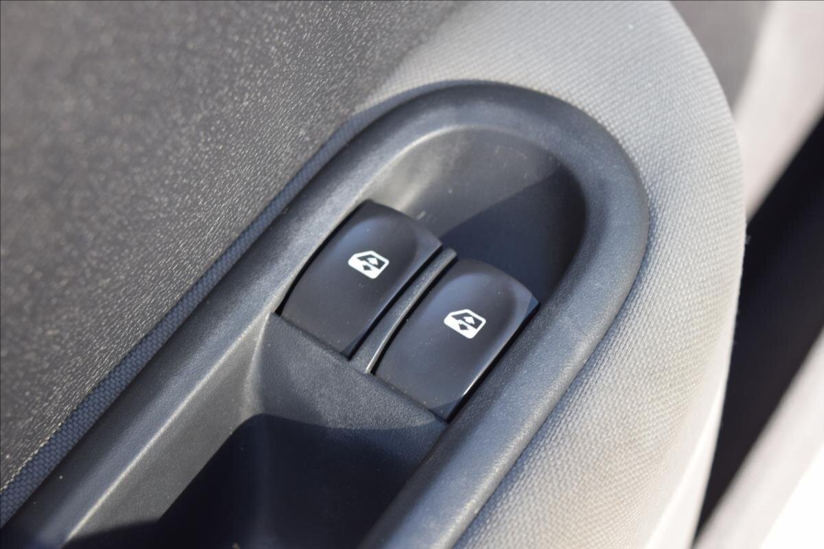 Renault Clio Kombi 1,1 l 74 kw