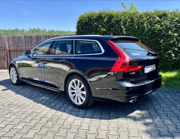 Volvo V90 Kombi 2,0 l 140 kw