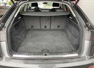 Audi Q8 SUV / Terénní 3,0 l 250 kw