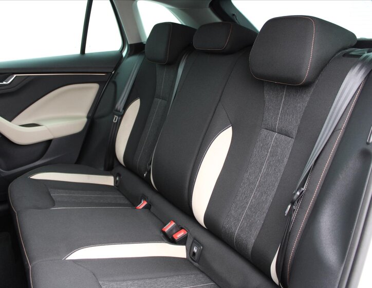 Škoda Scala Hatchback 1,6 l 85 kw