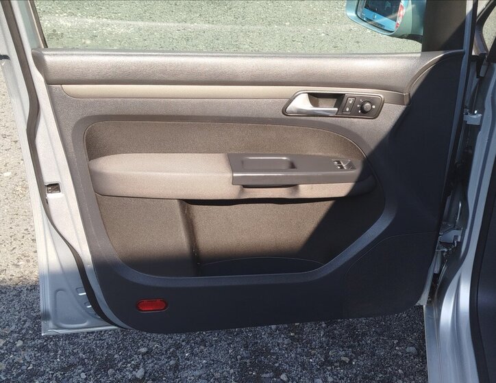 Volkswagen Touran MPV 1,9 l 77 kw