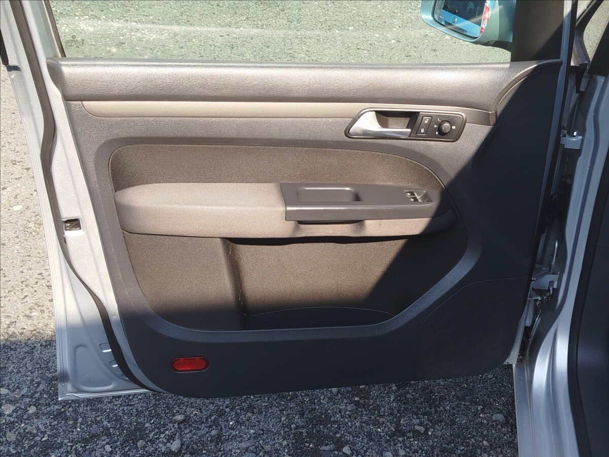 Volkswagen Touran MPV 1,9 l 77 kw