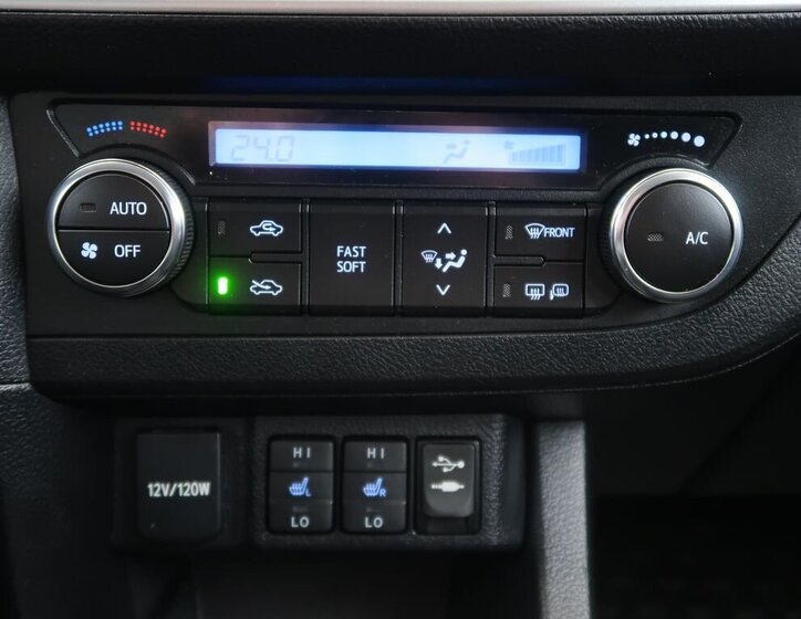 Toyota Auris Hatchback 1,6 l 97 kw