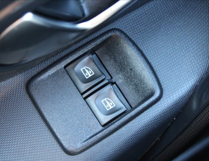 Dacia Sandero Hatchback 898,0 66 kw