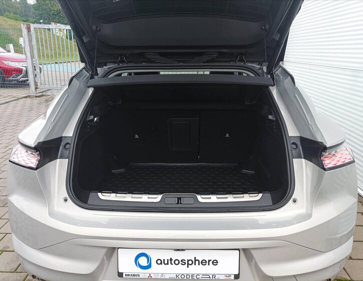 DS Automobiles DS4 Hatchback 1,2 l 96 kw