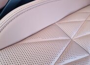 Mitsubishi Outlander SUV 2,4 l 225 kw