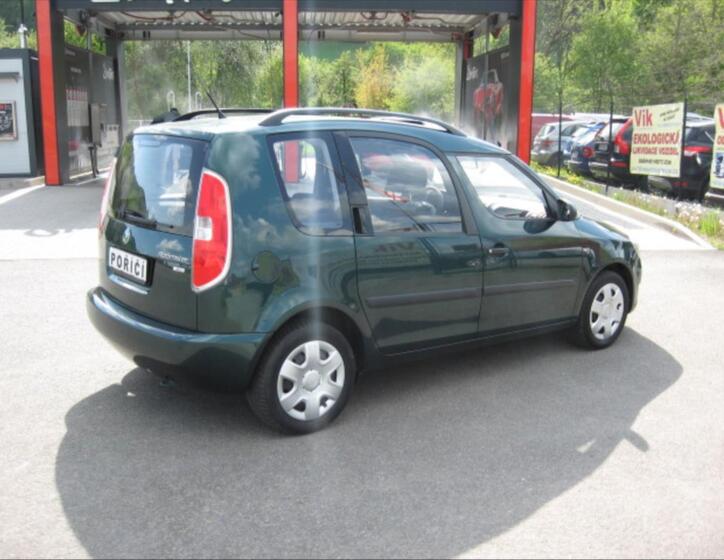Škoda Roomster 4
