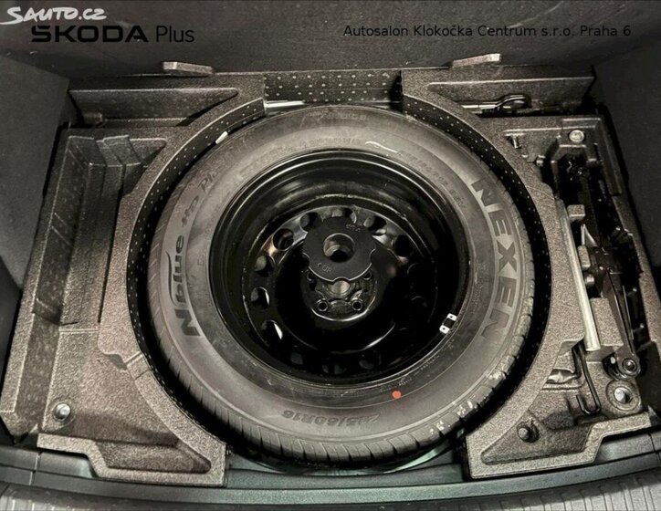 Škoda Karoq SUV 0,0 110 kw