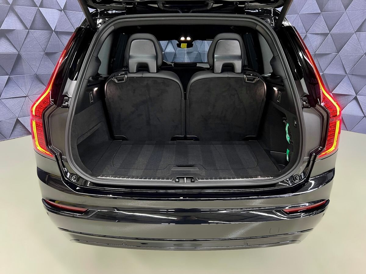 Volvo XC90 SUV / Terénní 2,0 l 184 kw