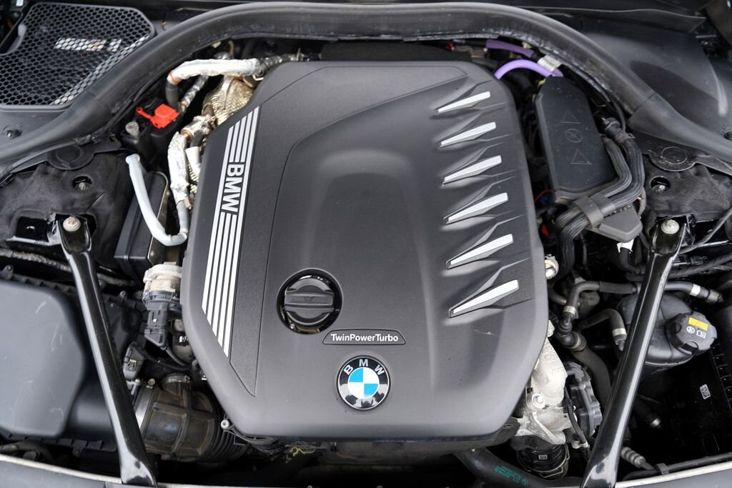 BMW Řada 7 Sedan 3,0 l 250 kw