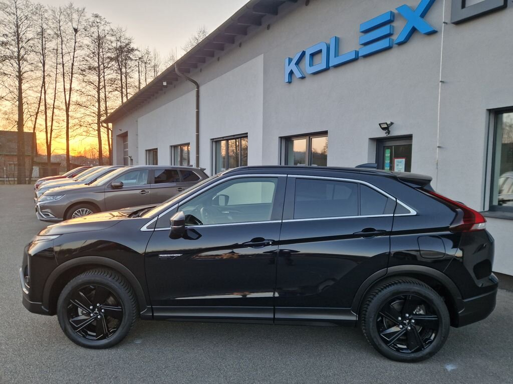 Mitsubishi Ostatní SUV / Terénní 2,4 l 138 kw