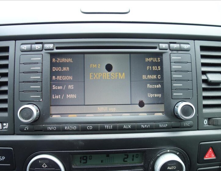 Volkswagen Multivan Kombi 2,5 l 128 kw