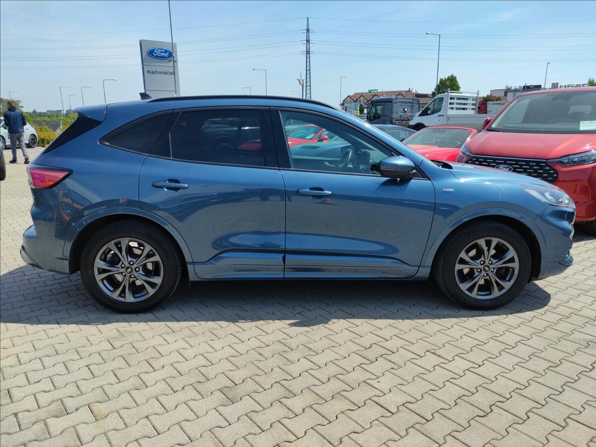 Ford Kuga SUV 1,5 l 110 kw