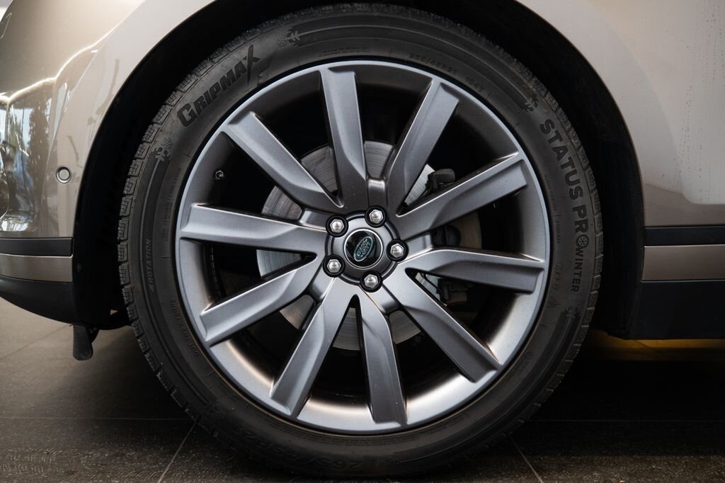 Land Rover Range Rover Velar SUV 3,0 l 221 kw