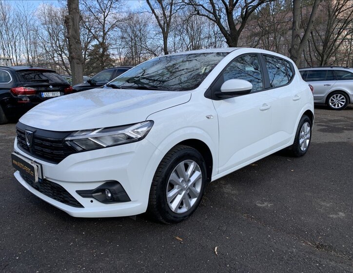 Dacia Sandero 1