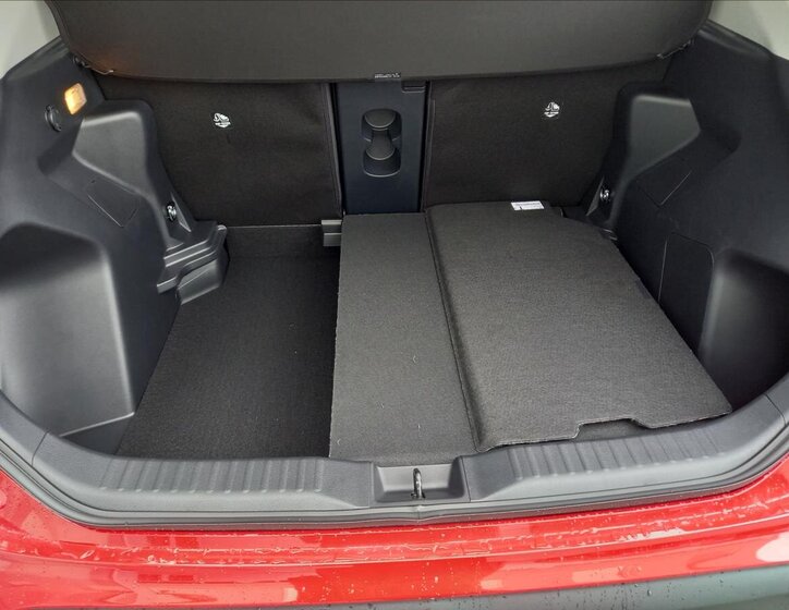 Toyota Yaris Cross SUV 1,5 l 96 kw