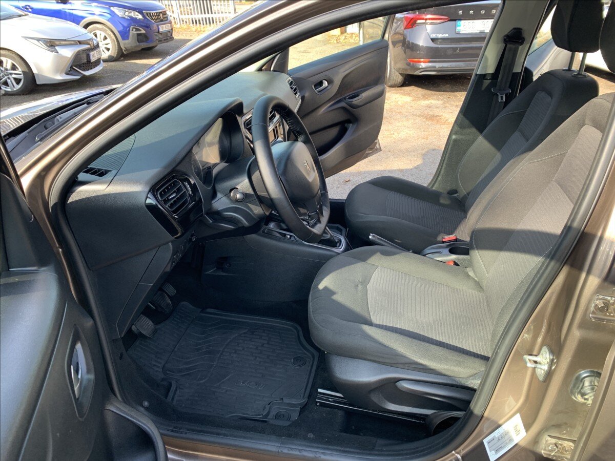 Peugeot 301 Sedan 1,6 l 85 kw