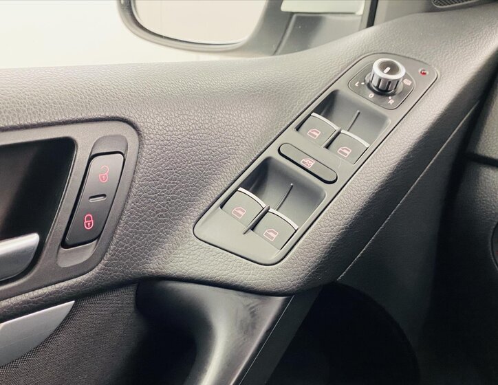 Volkswagen Tiguan SUV 2,0 l 103 kw