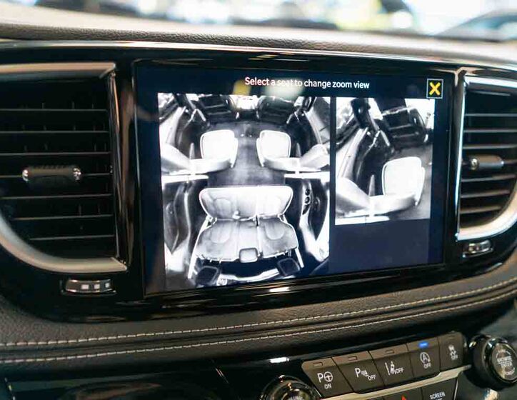 Chrysler Pacifica 31