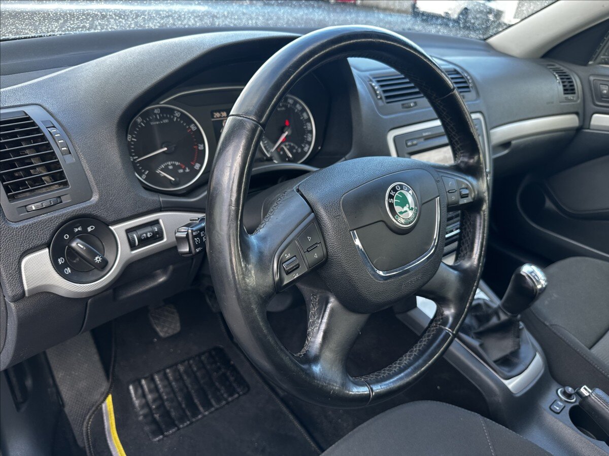 Škoda Octavia Kombi 1,8 l 118 kw