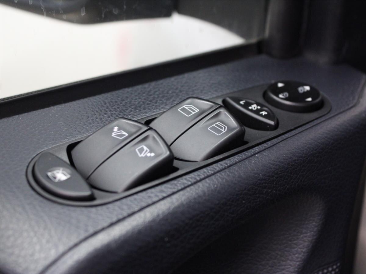Mercedes-Benz Viano Kombi 3,0 l 165 kw