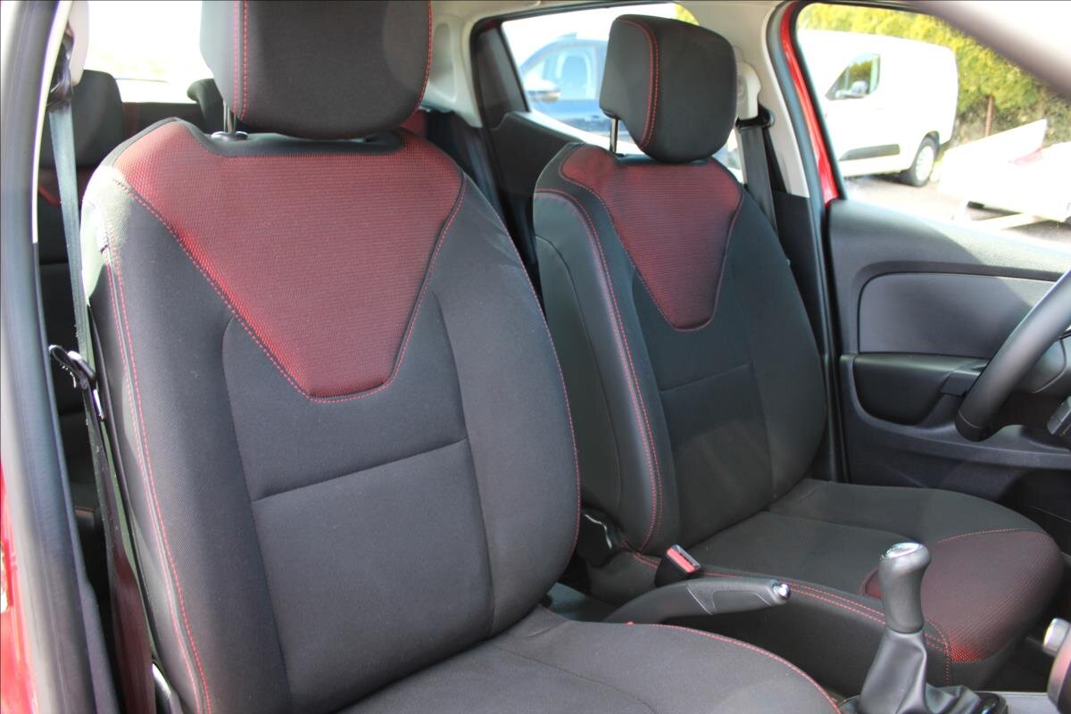 Renault Clio Hatchback 898,0 66 kw