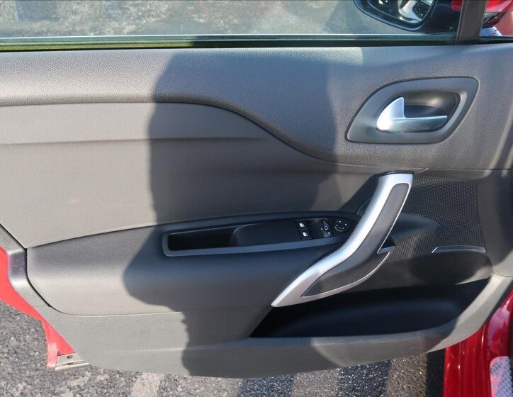 DS Automobiles DS4 Hatchback 1,6 l 88 kw