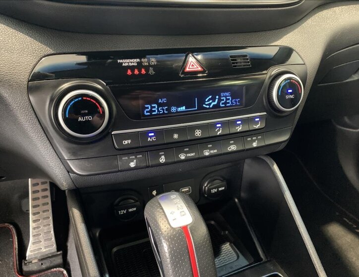 Hyundai Tucson SUV 2,0 l 136 kw