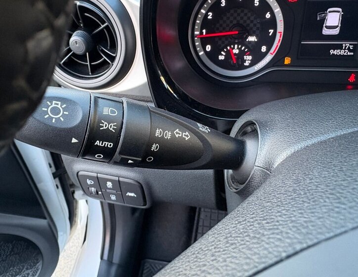 Hyundai i10 Hatchback 998,0 49 kw