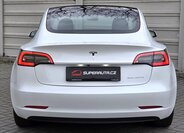 Tesla Model 3 6