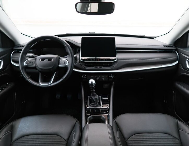 Jeep Compass SUV / Terénní 1,6 l 96 kw