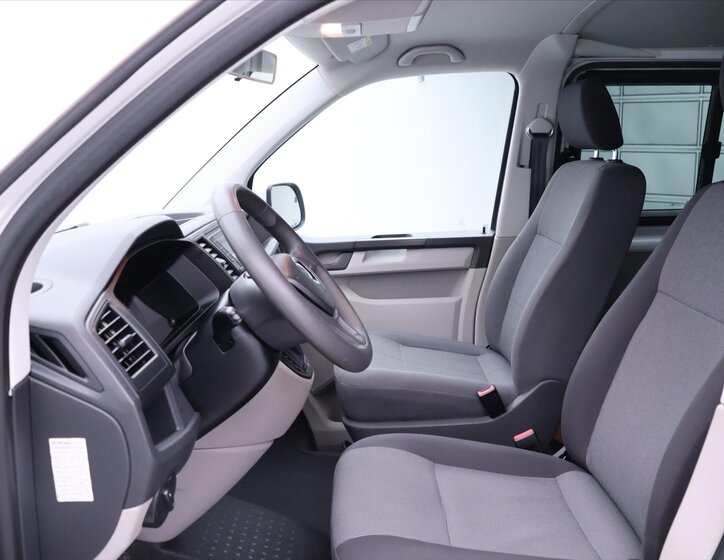 Volkswagen Transporter Kombi 2,0 l 110 kw