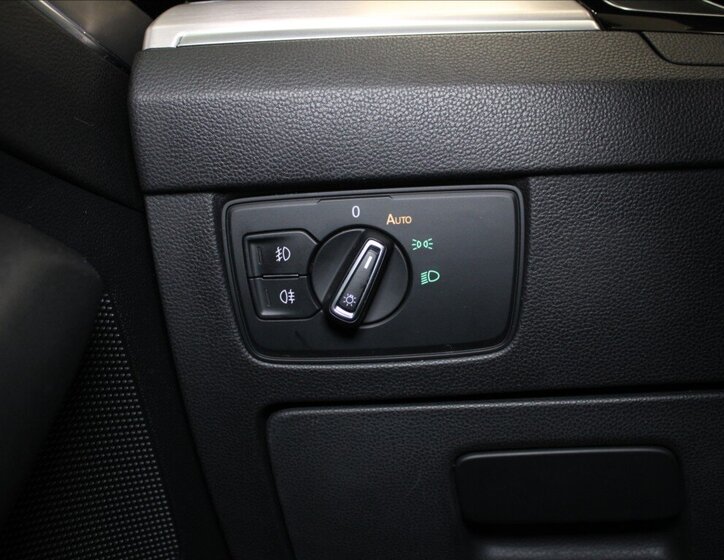 Volkswagen Passat Sedan 2,0 l 110 kw