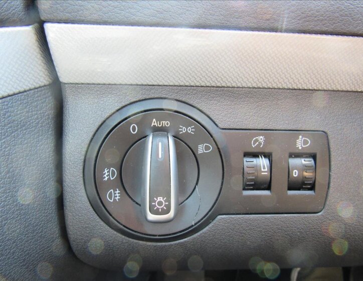 Volkswagen Touran Kombi 1,4 l 103 kw