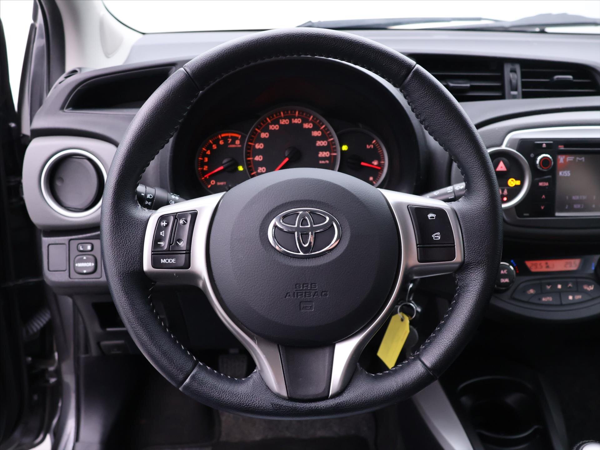 Toyota Yaris Hatchback 998,0 51 kw