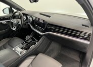 Volkswagen Touareg SUV / Terénní 4,0 l 310 kw