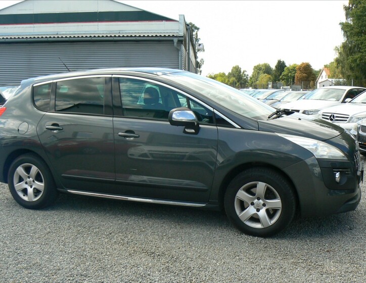 Peugeot 3008 8