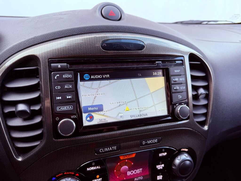 Nissan Juke SUV / Terénní 1,6 l 160 kw