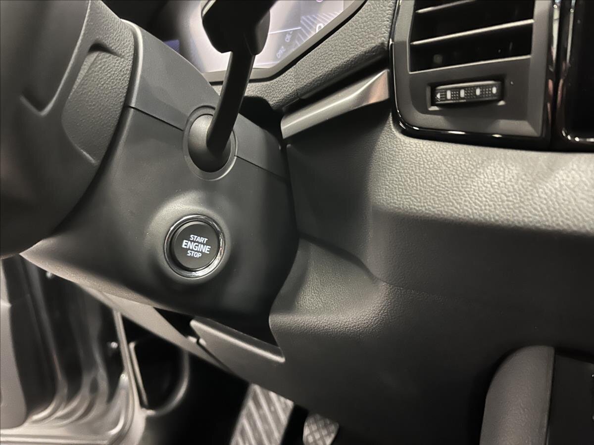 Škoda Karoq SUV 1,5 l 110 kw