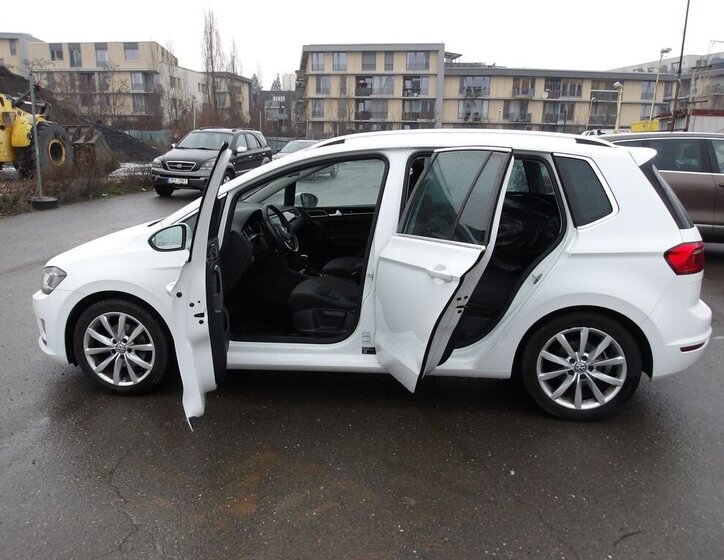 Volkswagen Golf Sportsvan Kombi 2,0 l 110 kw