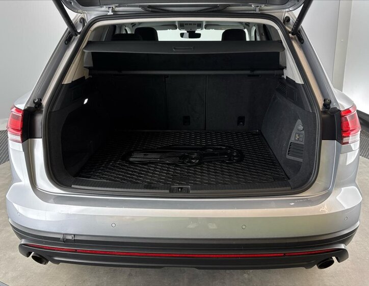 Volkswagen Touareg SUV / Terénní 3,0 l 170 kw