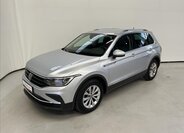 Volkswagen Tiguan 1