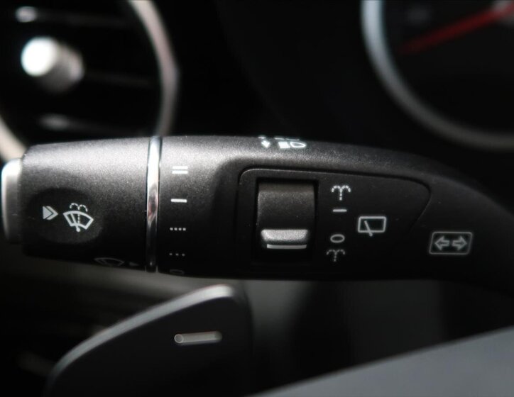 Mercedes-Benz Třídy C Kombi 1,6 l 100 kw