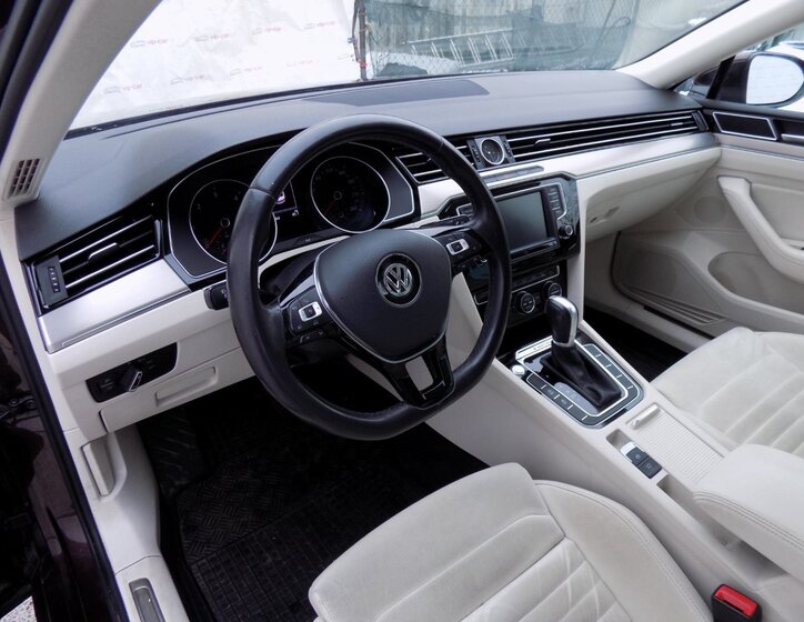 Volkswagen Passat Sedan 2,0 l 140 kw