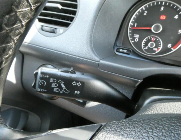 Volkswagen Caddy Kombi 1,6 l 75 kw