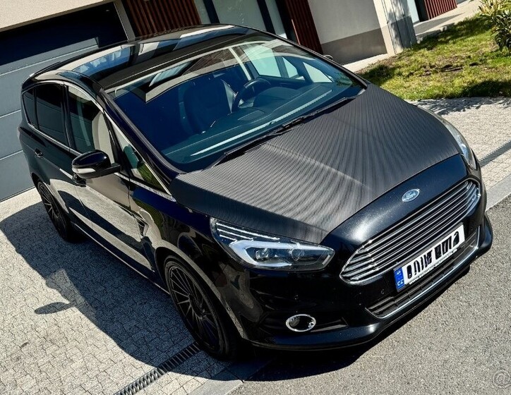 Ford S-MAX 1