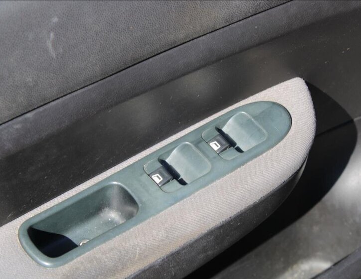 Peugeot 307 Hatchback 2,0 l 66 kw