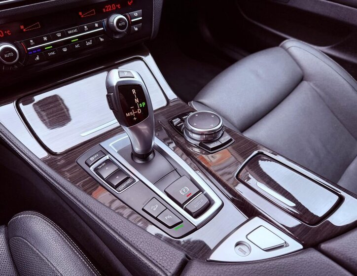 BMW Řada 5 Kombi 3,0 l 190 kw