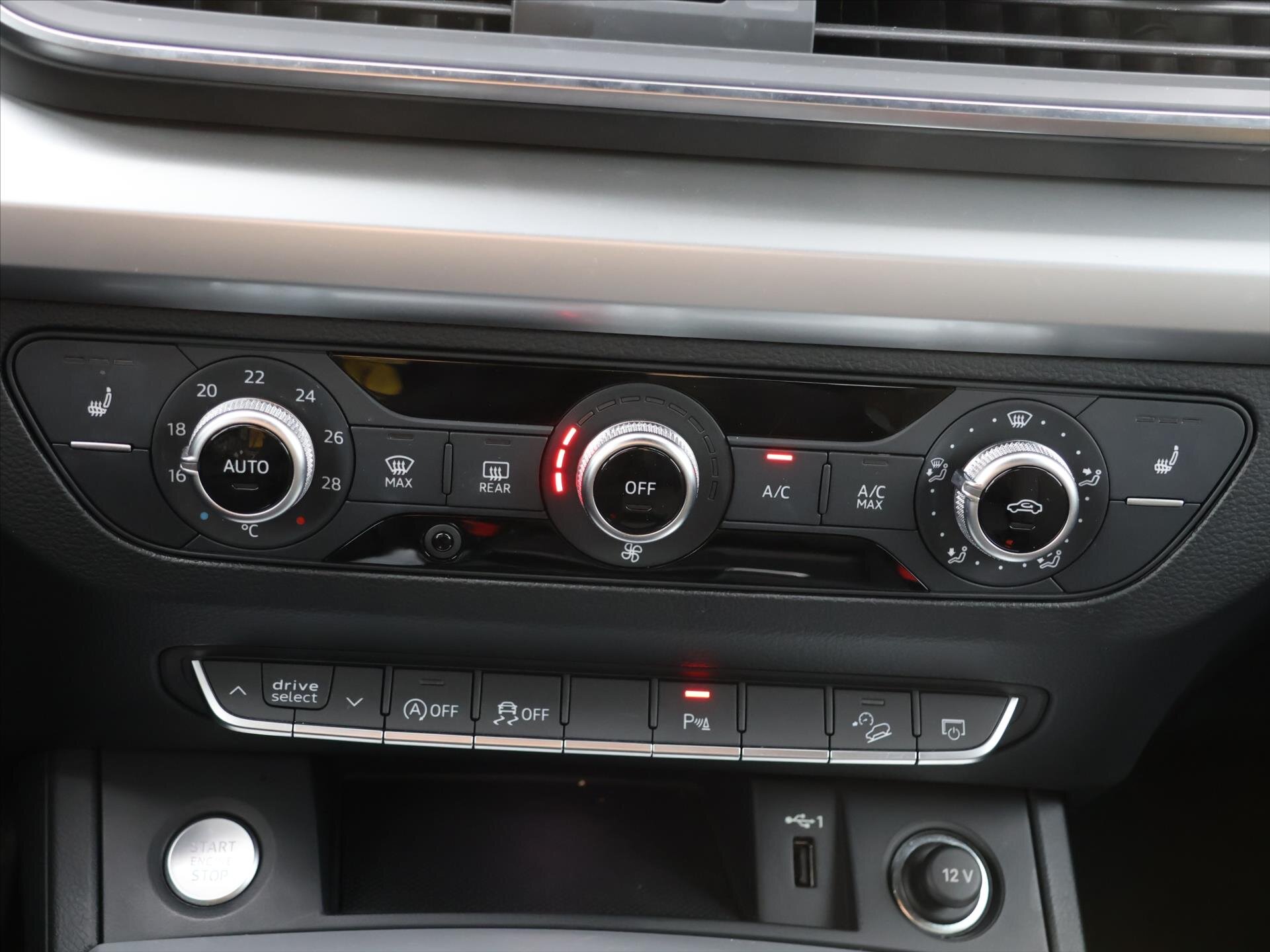 Audi Q5 SUV / Terénní 2,0 l 150 kw