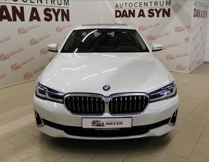 BMW Řada 5 Sedan / Limuzína 3,0 l 245 kw